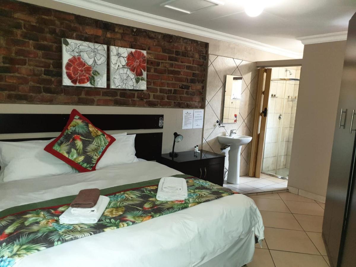 Tsessebe Guesthouse Bloemfontein Extérieur photo