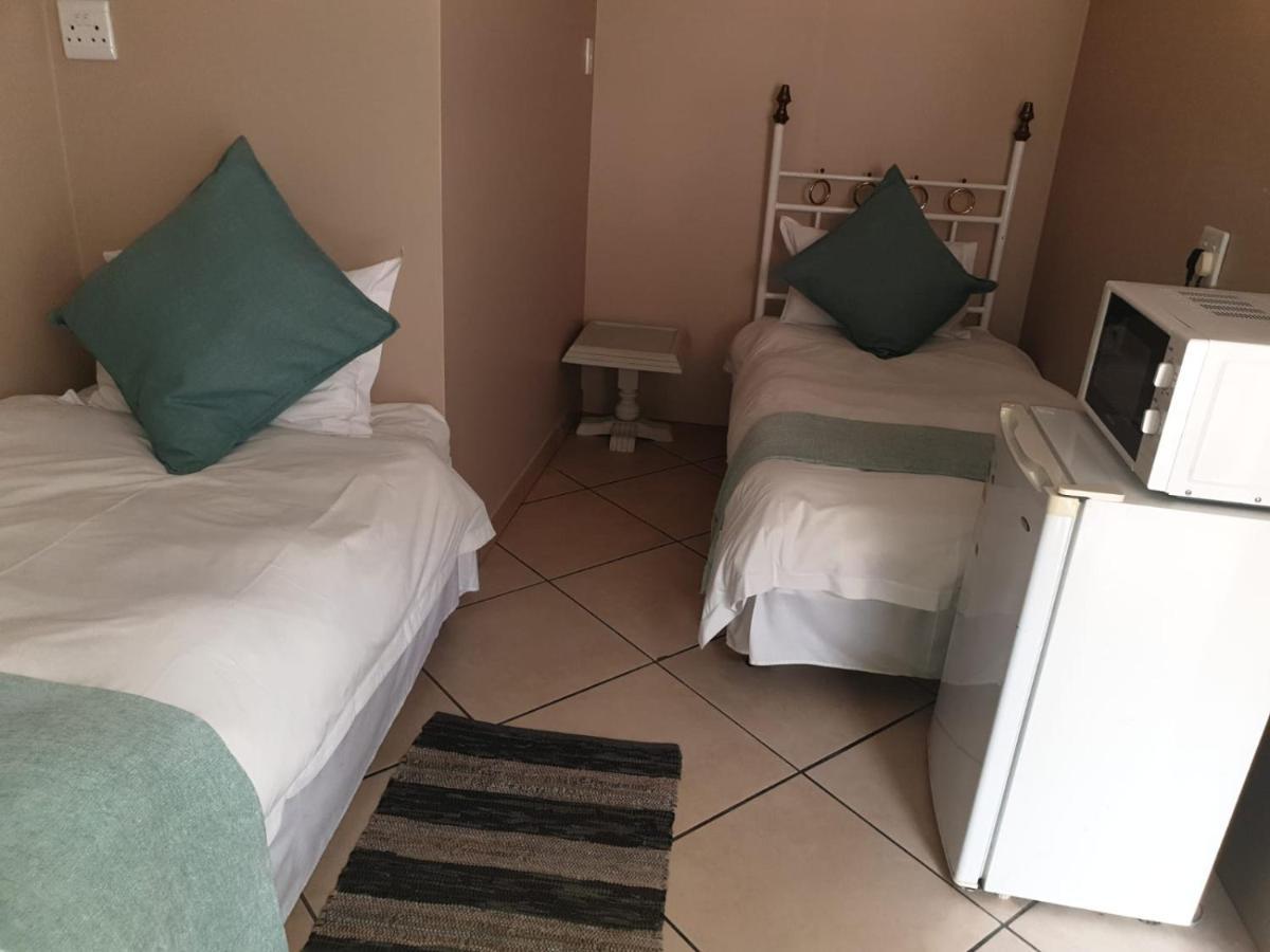 Tsessebe Guesthouse Bloemfontein Extérieur photo