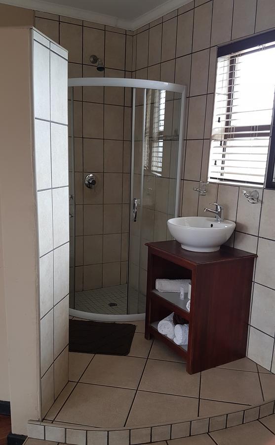 Tsessebe Guesthouse Bloemfontein Extérieur photo