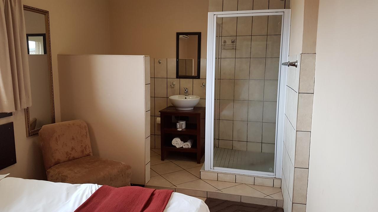 Tsessebe Guesthouse Bloemfontein Extérieur photo
